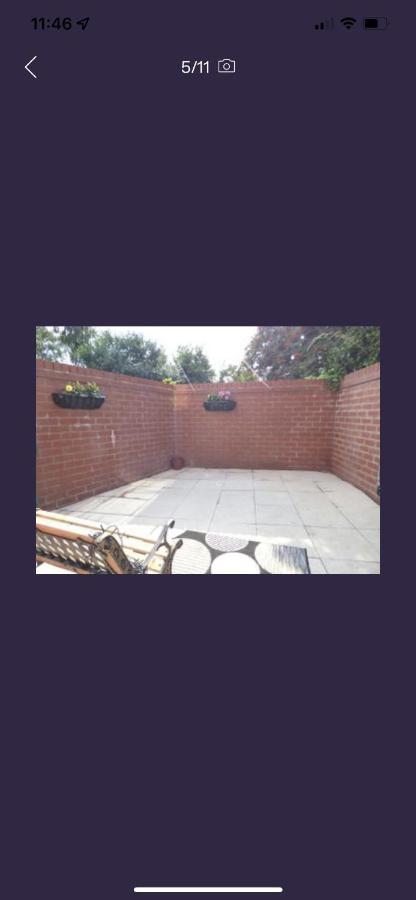 Pc Lodge Kingswood St Preston R1 Buitenkant foto